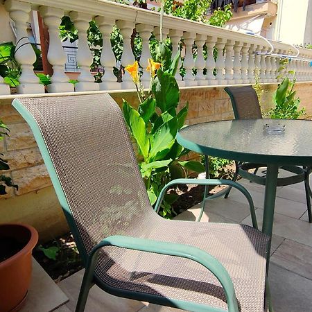 Vesta Apartment Tesalonika Bagian luar foto