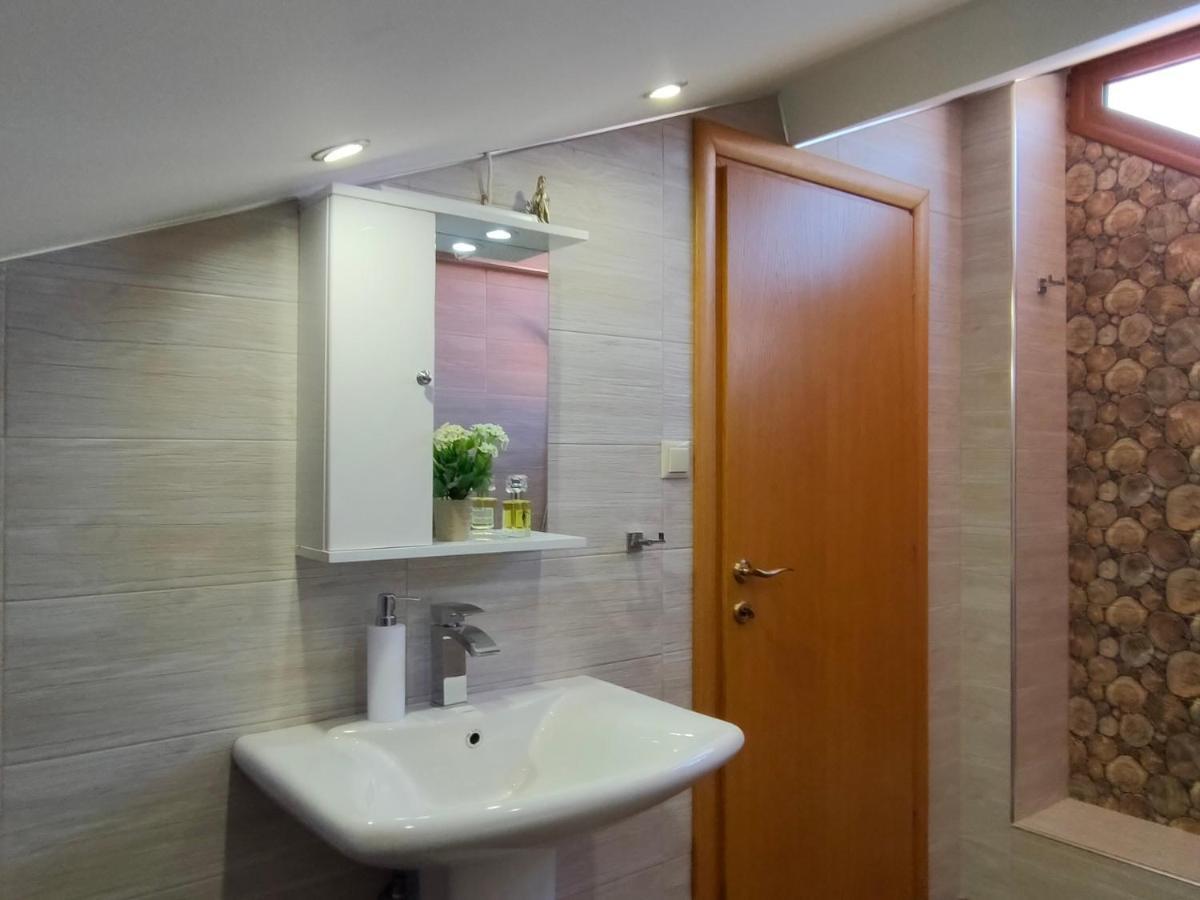 Vesta Apartment Tesalonika Bagian luar foto
