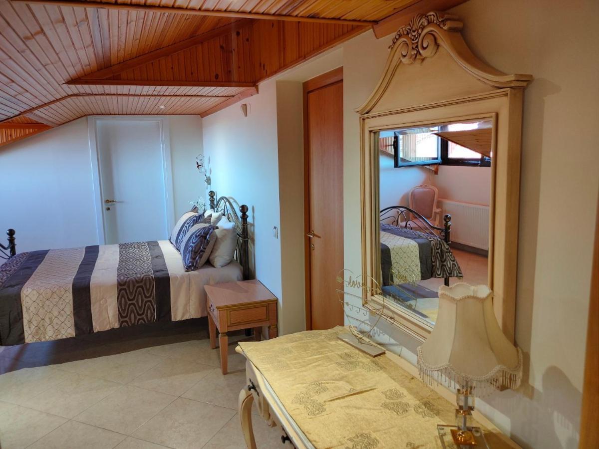 Vesta Apartment Tesalonika Bagian luar foto